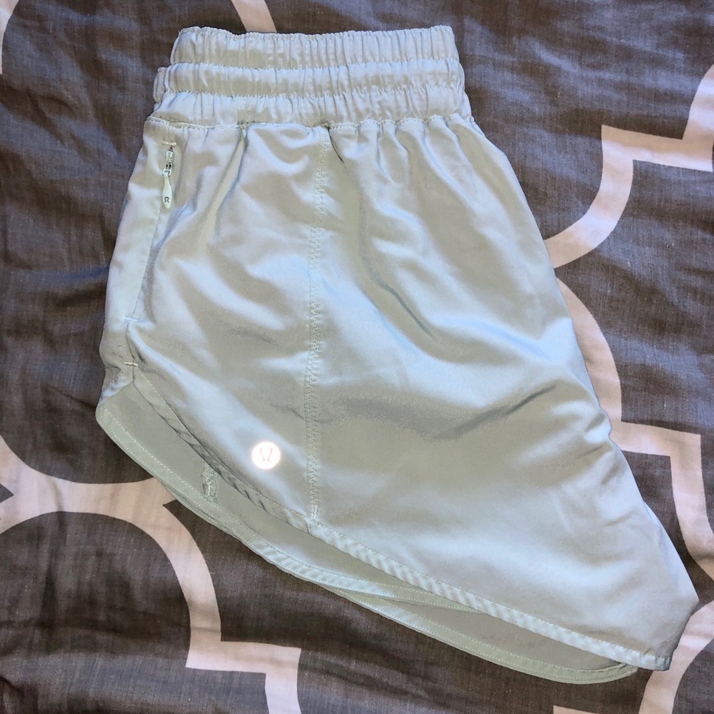 LULULEMON SHORTS!